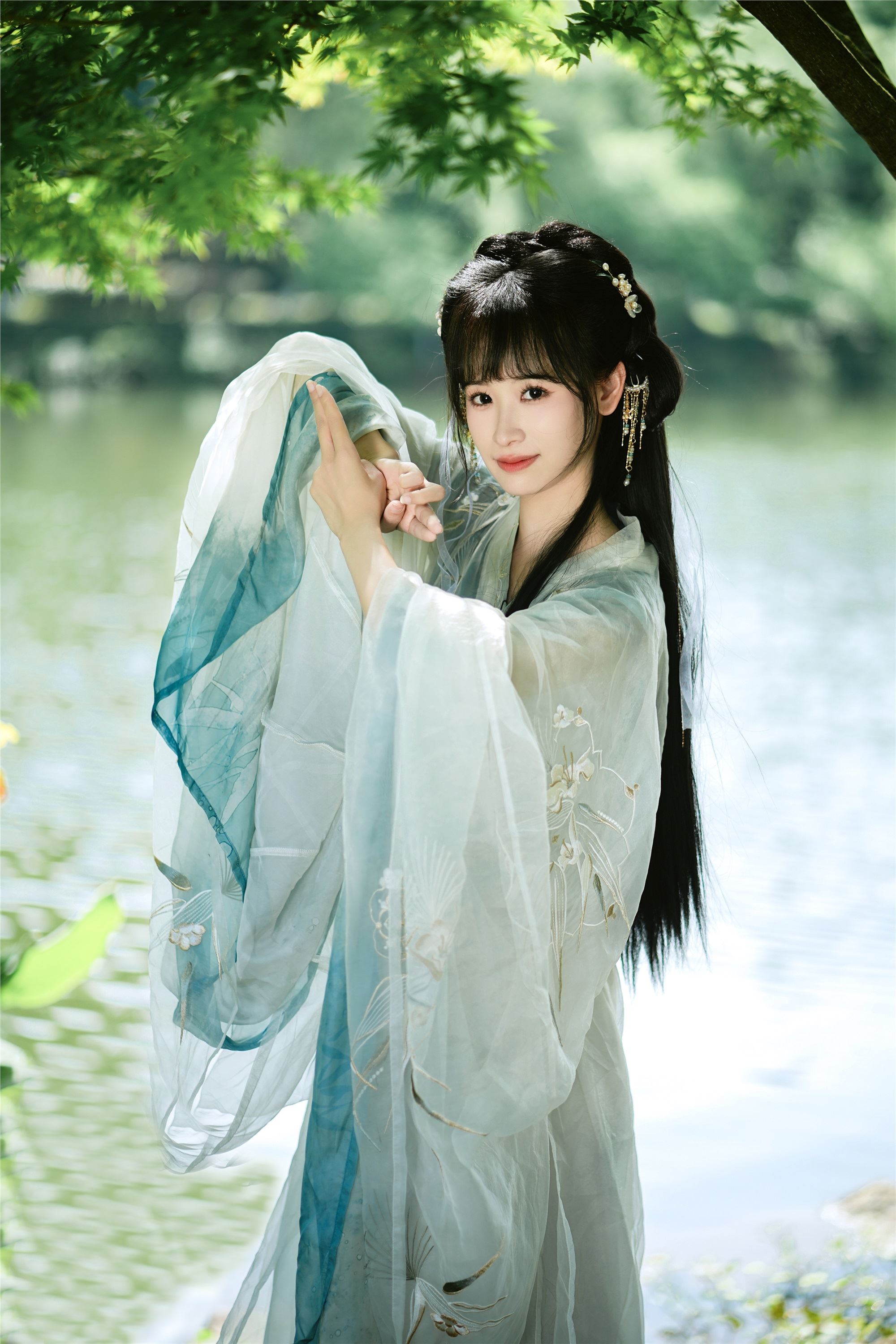 YITUYU艺图语 2025.01.22 小师妹 春娇